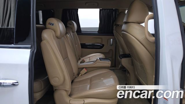 Kia Carnival Gasoline 9-Seater Hi-Limousine Noblesse Special 2019 — фото 11
