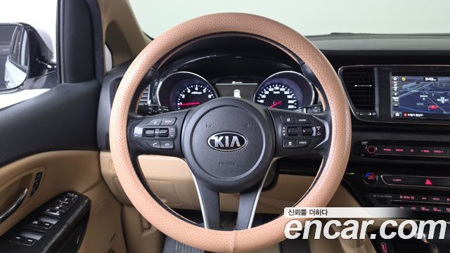 Kia Carnival Gasoline 9-Seater Hi-Limousine Noblesse Special 2019 — фото 14