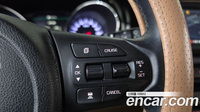 Kia Carnival Gasoline 9-Seater Hi-Limousine Noblesse Special 2019 — фото 17