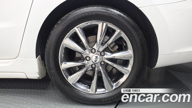 Kia Carnival Gasoline 9-Seater Hi-Limousine Noblesse Special 2019 — фото 21