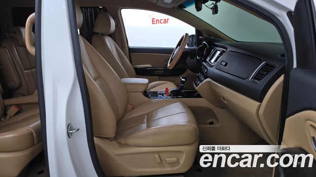 Kia Carnival Gasoline 9-Seater Hi-Limousine Noblesse Special 2019 — фото 26
