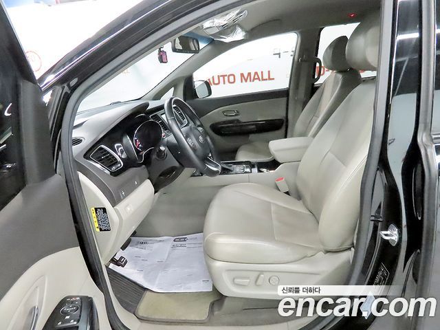 Kia Carnival 9-seater Prestige 2017 — фото 24