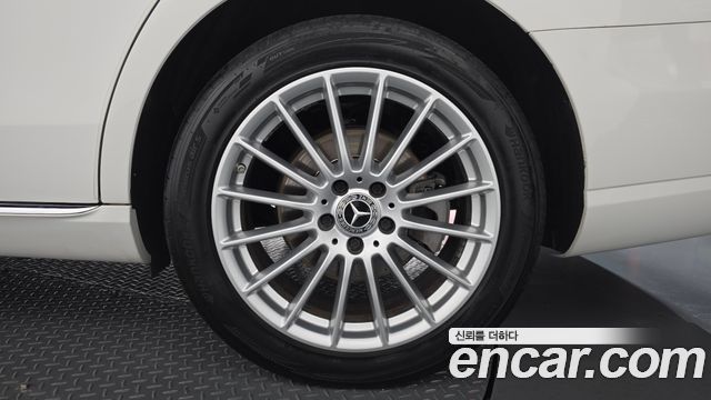 Mercedes-Benz E-Class (W213) E250 Exclusive 2022 — фото 21