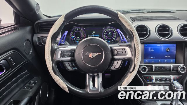 Ford Mustang Coupe 2020 — фото 13