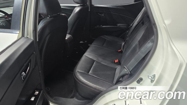 KG Mobility (SsangYong) Tivoli Air Diesel IX 2WD 2016 — фото 12