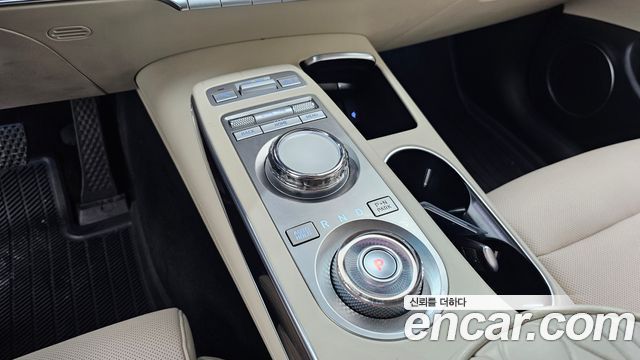 Genesis GV70 2.5T Gasoline 2WD 2021 — фото 9