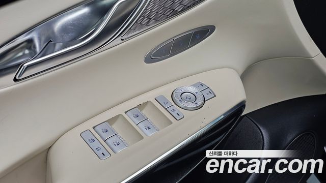 Genesis GV70 2.5T Gasoline 2WD 2021 — фото 17