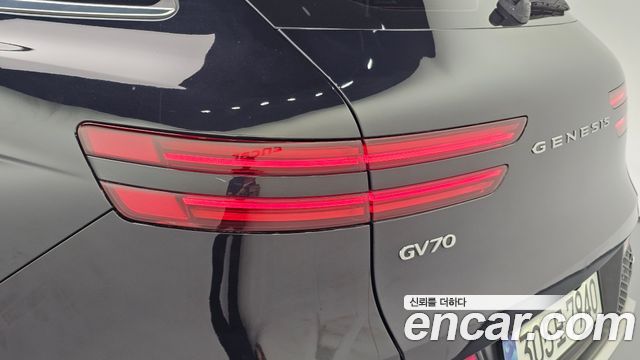 Genesis GV70 2.5T Gasoline 2WD 2021 — фото 23