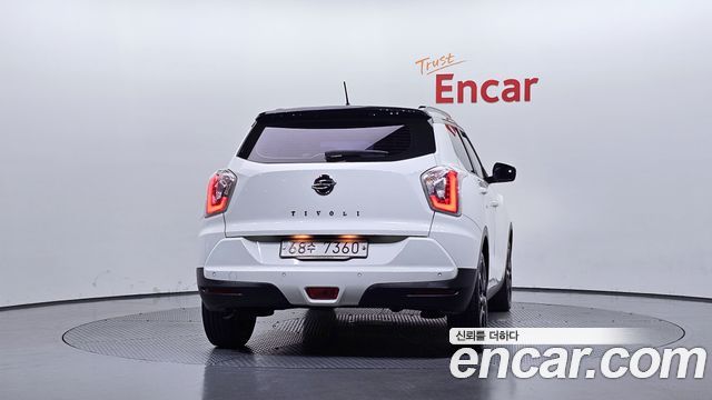 KG Mobility (SsangYong) Tivoli LX 2WD DLX 2015 — фото 4
