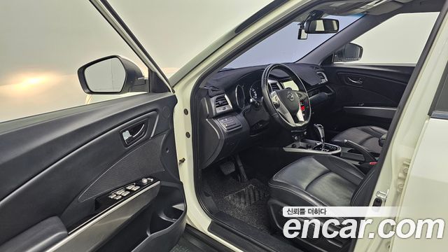 KG Mobility (SsangYong) Tivoli LX 2WD DLX 2015 — фото 10