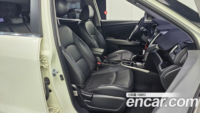KG Mobility (SsangYong) Tivoli LX 2WD DLX 2015 — фото 12