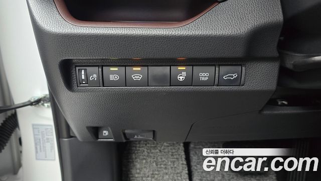 Toyota RAV4 (V) 2,5 4WD Hybrid LTD 2025 — фото 22