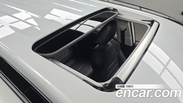 Toyota RAV4 (V) 2,5 4WD Hybrid LTD 2025 — фото 23