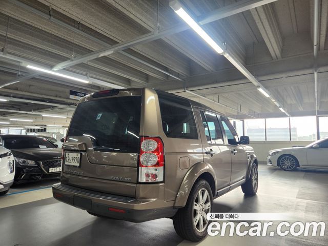 Land Rover Discovery 4 3.0 SDV6 SE 2011 — фото 3