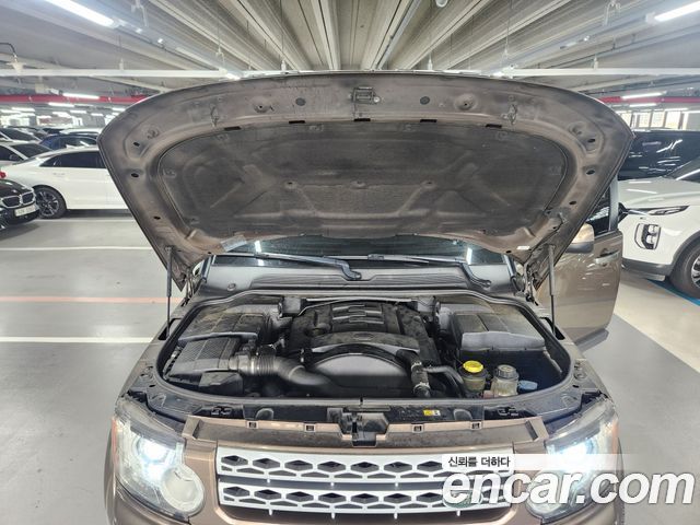 Land Rover Discovery 4 3.0 SDV6 SE 2011 — фото 21