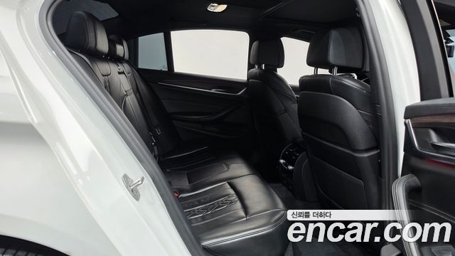 BMW 5 Series (G30) 530i M Sport Package Plus 2017 — фото 12