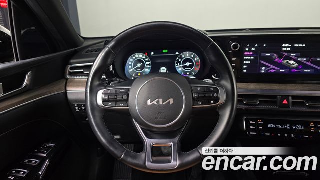 Kia K5 (III) 2.0 Noblesse 2023 — фото 13
