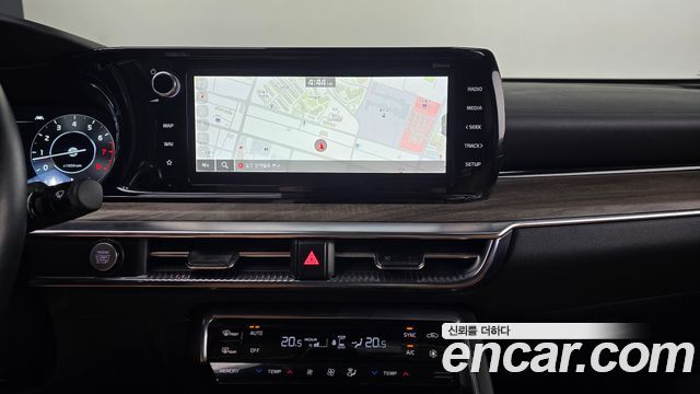Kia K5 (III) 2.0 Noblesse 2023 — фото 15