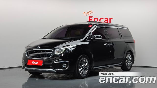 Kia Carnival 9-seater Noblesse
