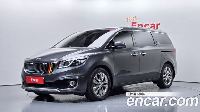 Kia Carnival 9-seater Noblesse