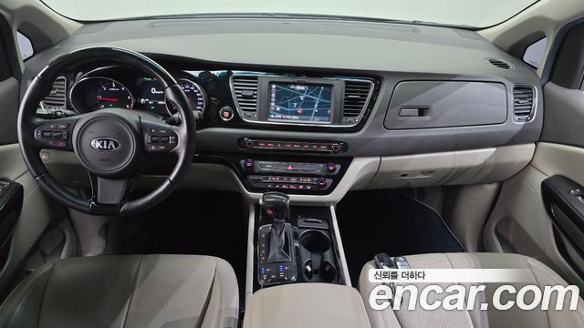 Kia Carnival 9-seater Noblesse 2018 — фото 7