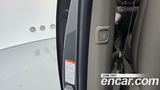 Kia Carnival 9-seater Noblesse 2018 — фото 32