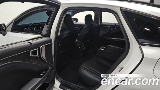 Kia K8 2.5 Gasoline 2WD Noblesse 2023 — фото 12