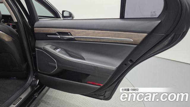 Genesis G90 3.8 Luxury 2019 — фото 25