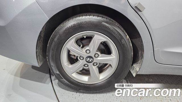 Hyundai Avante (AD) 1.6 GDI Smart 2017 — фото 5
