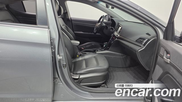 Hyundai Avante (AD) 1.6 GDI Smart 2017 — фото 11