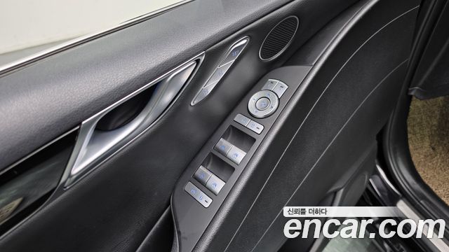 Genesis G80 (RG3) Gasoline 3.5 Turbo AWD 2022 — фото 24