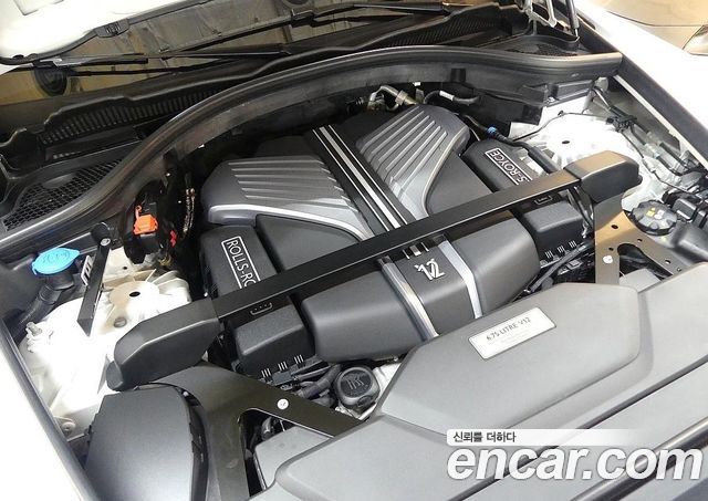 Rolls-Royce Cullinan 6.7 V12 Black Badge 2023 — фото 5