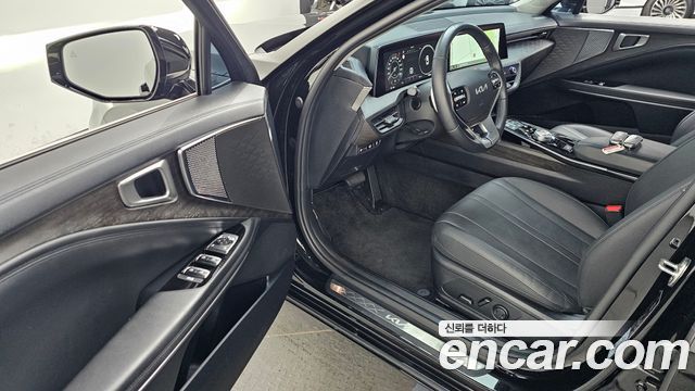 Kia K8 2.5 Gasoline 2WD Noblesse 2023 — фото 10