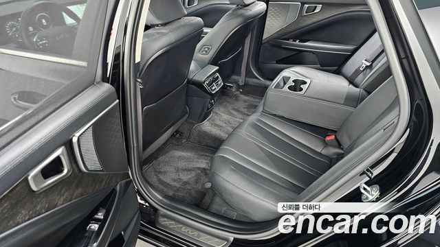 Kia K8 2.5 Gasoline 2WD Noblesse 2023 — фото 11