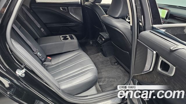 Kia K8 2.5 Gasoline 2WD Noblesse 2023 — фото 12