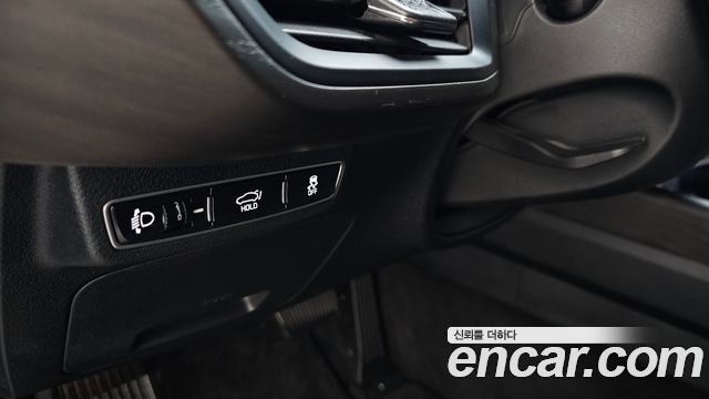 Kia K8 2.5 Gasoline 2WD Noblesse 2023 — фото 19