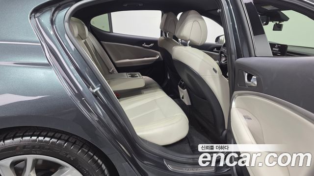 Genesis G70 Gasoline 2.0T 4WD 2021 — фото 12