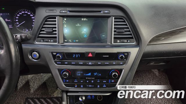 Hyundai Sonata (LF) LPI Modern(Handicapped) 2015 — фото 12