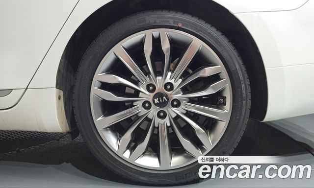Kia K7 Premier 2.5 GDI Noblesse 2020 — фото 21