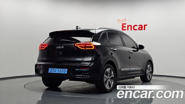 Kia Niro EV Noblesse 2022 — фото 2