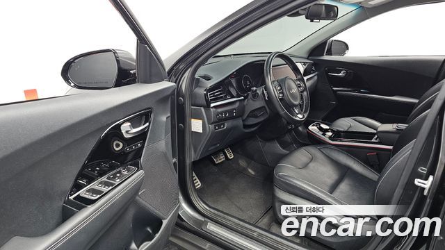 Kia Niro EV Noblesse 2022 — фото 10