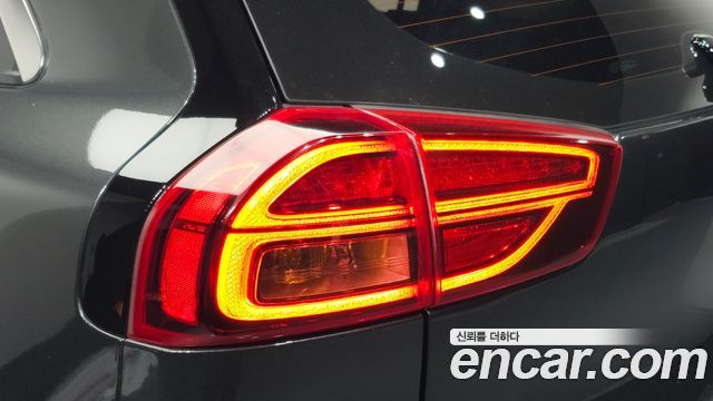 Kia Niro EV Noblesse 2022 — фото 23