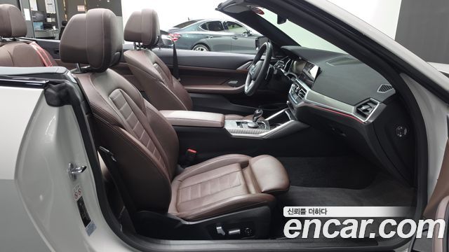 BMW 4 Series (G22) 420i M Sport Convertible 2021 — фото 11