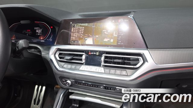 BMW 4 Series (G22) 420i M Sport Convertible 2021 — фото 14