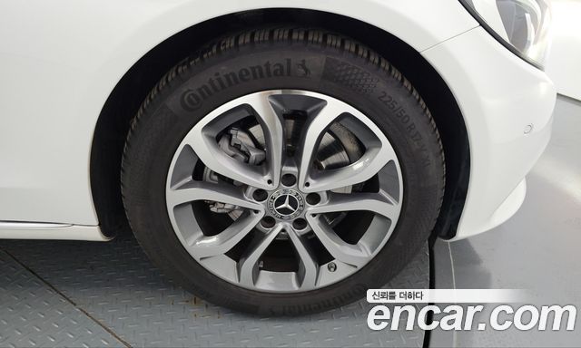 Mercedes-Benz C-Class (W205) C200 Avantgarde 2018 — фото 21