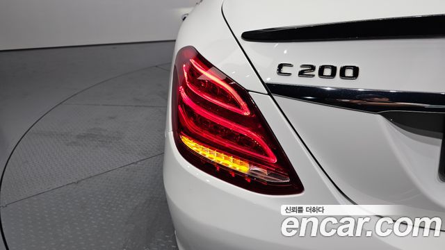 Mercedes-Benz C-Class (W205) C200 Avantgarde 2018 — фото 23