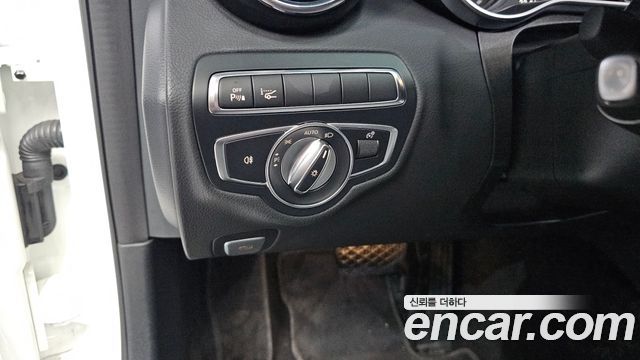 Mercedes-Benz C-Class (W205) C200 Avantgarde 2018 — фото 27