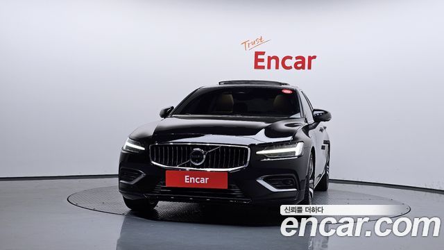 Volvo S60 (III) B5 Ultimate Bright 2023 — фото 3