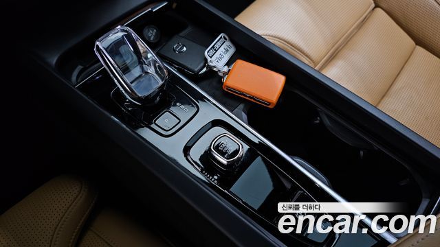 Volvo S60 (III) B5 Ultimate Bright 2023 — фото 9