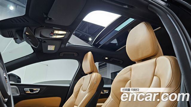 Volvo S60 (III) B5 Ultimate Bright 2023 — фото 16